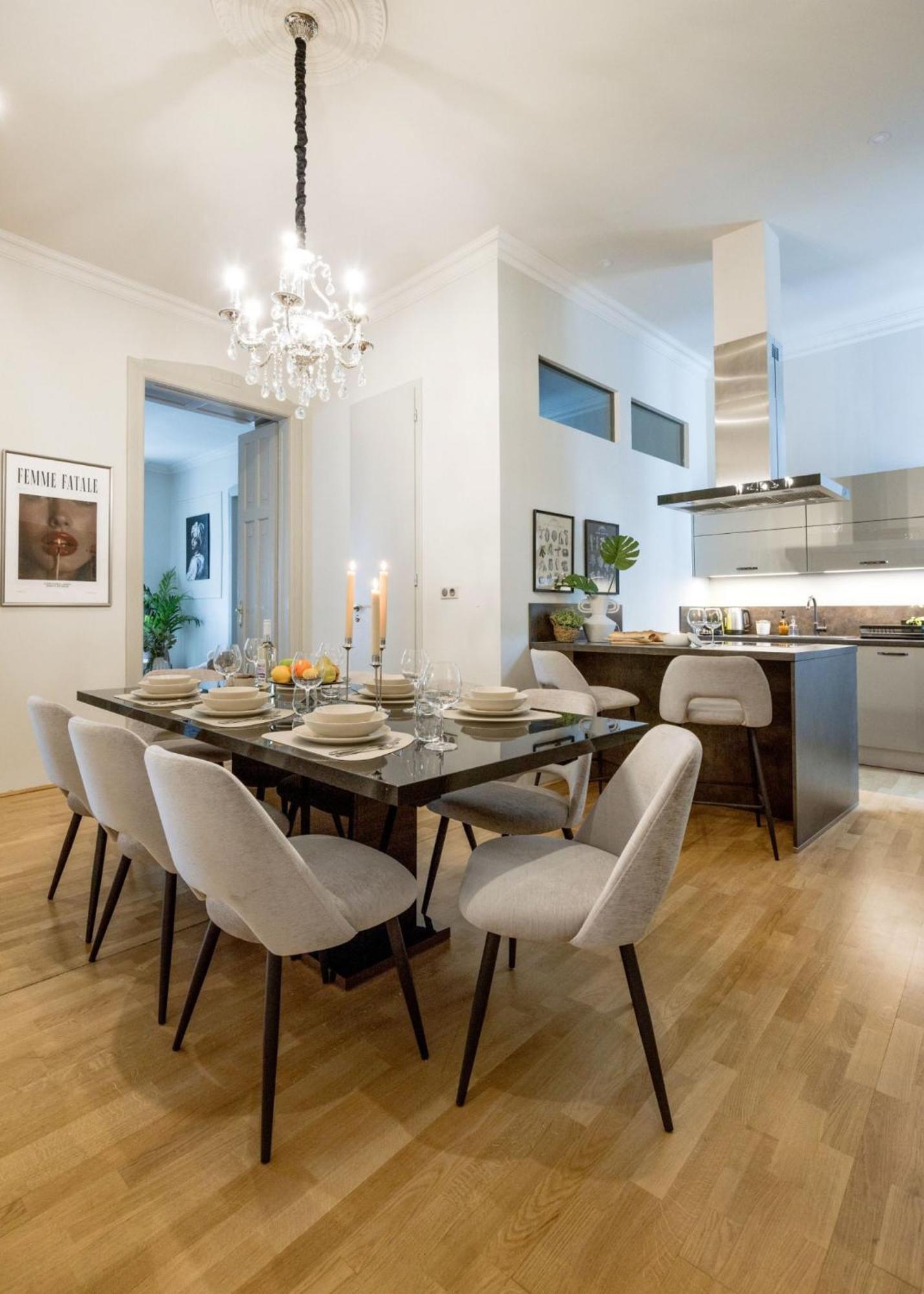 Timeless Elegant Apartment By Opera House Budapeşte Dış mekan fotoğraf
